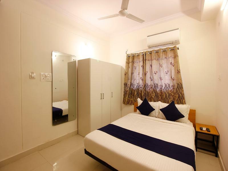 Hotel Oyo Silverkey 74581 Nallagandla Hyderabad Exterior foto